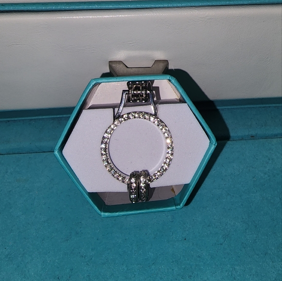 New Origami Owl Eternity Silver Pave Crystal Badge Holder / Lanyard - Picture 8 of 10